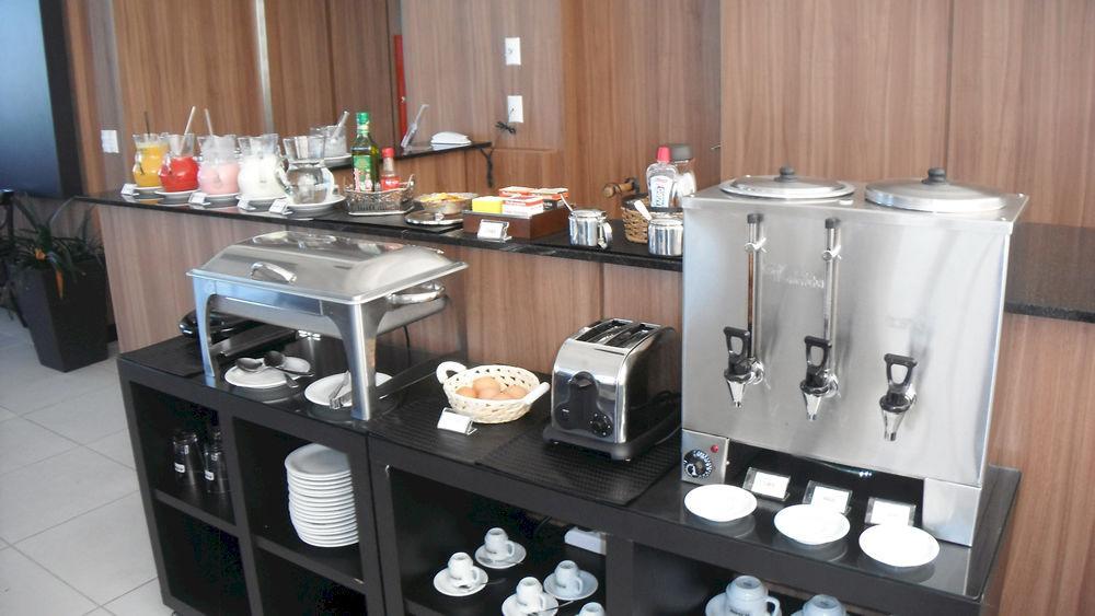 M Tower Hotel Pelotas Kültér fotó
